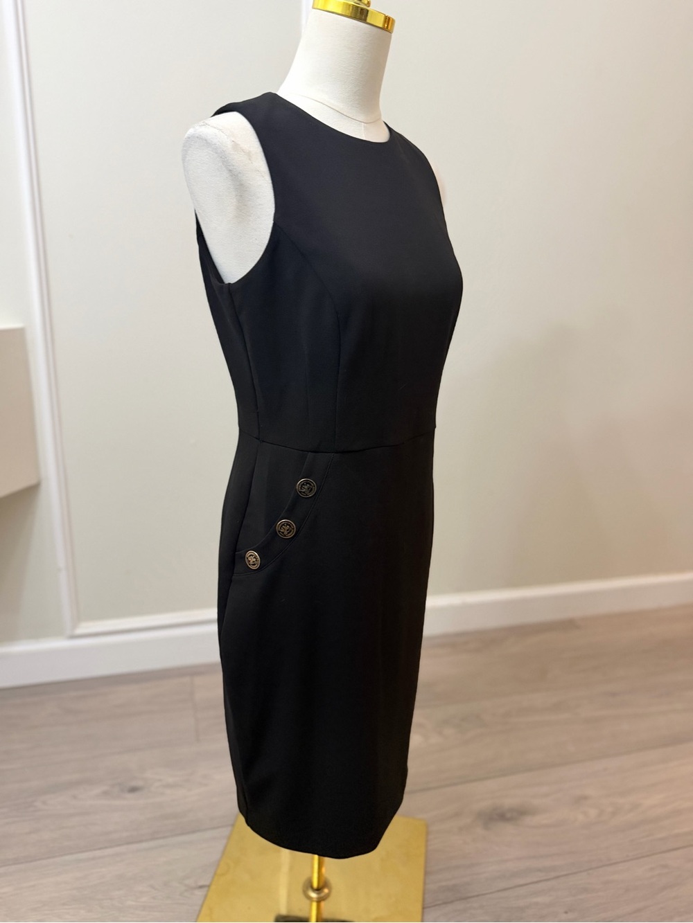 Tommy Hilfiger Black Sheath Dress Gold Button Detail Size 8P Petite - Picture 3 of 8